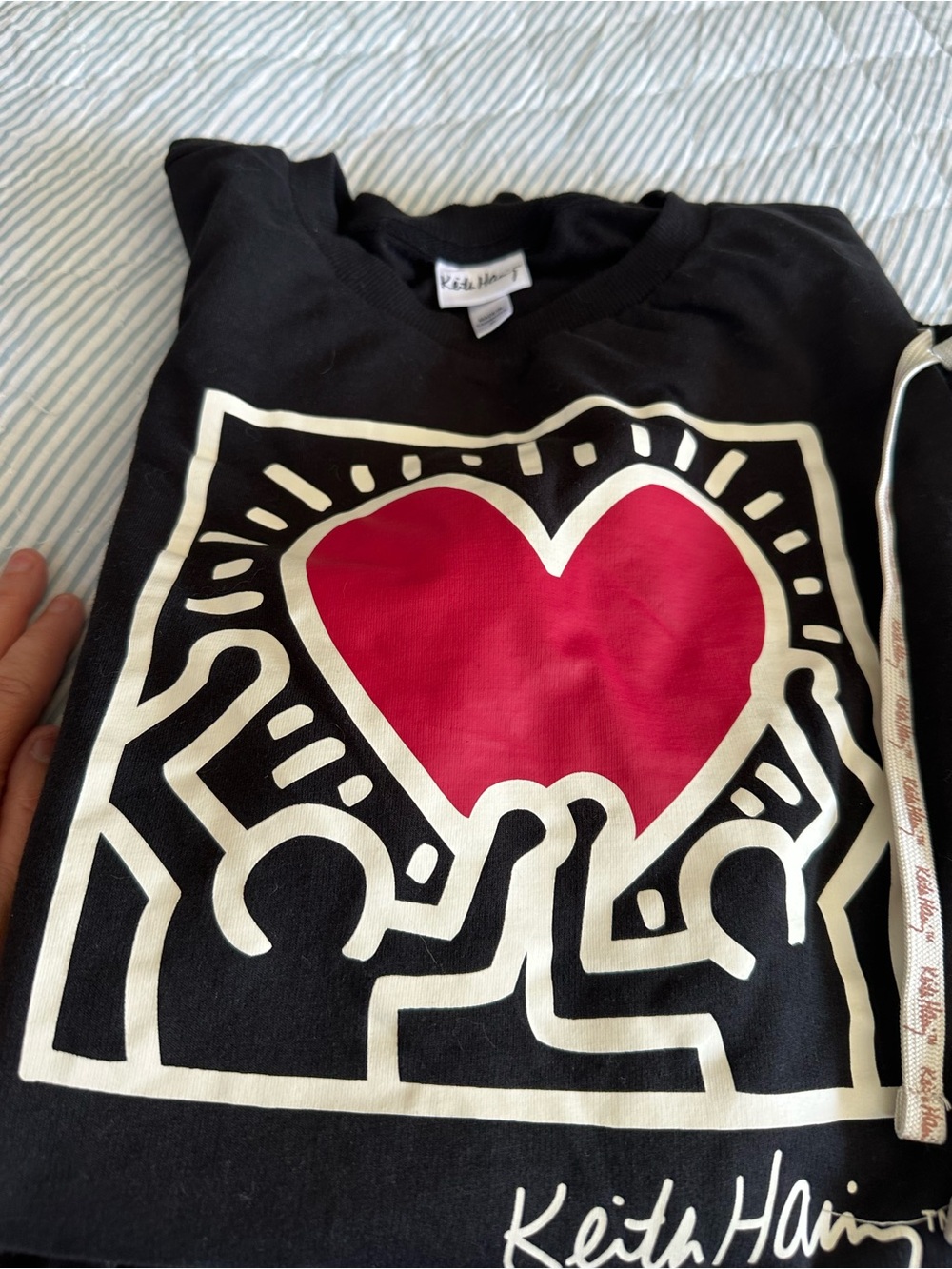 Keith Haring Black Jogger Pantsuit with Red Heart Graphic - Picture 3 of 10